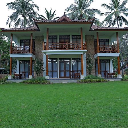 Mangsit Suites By Holiday Resort Lombok Екстериор снимка
