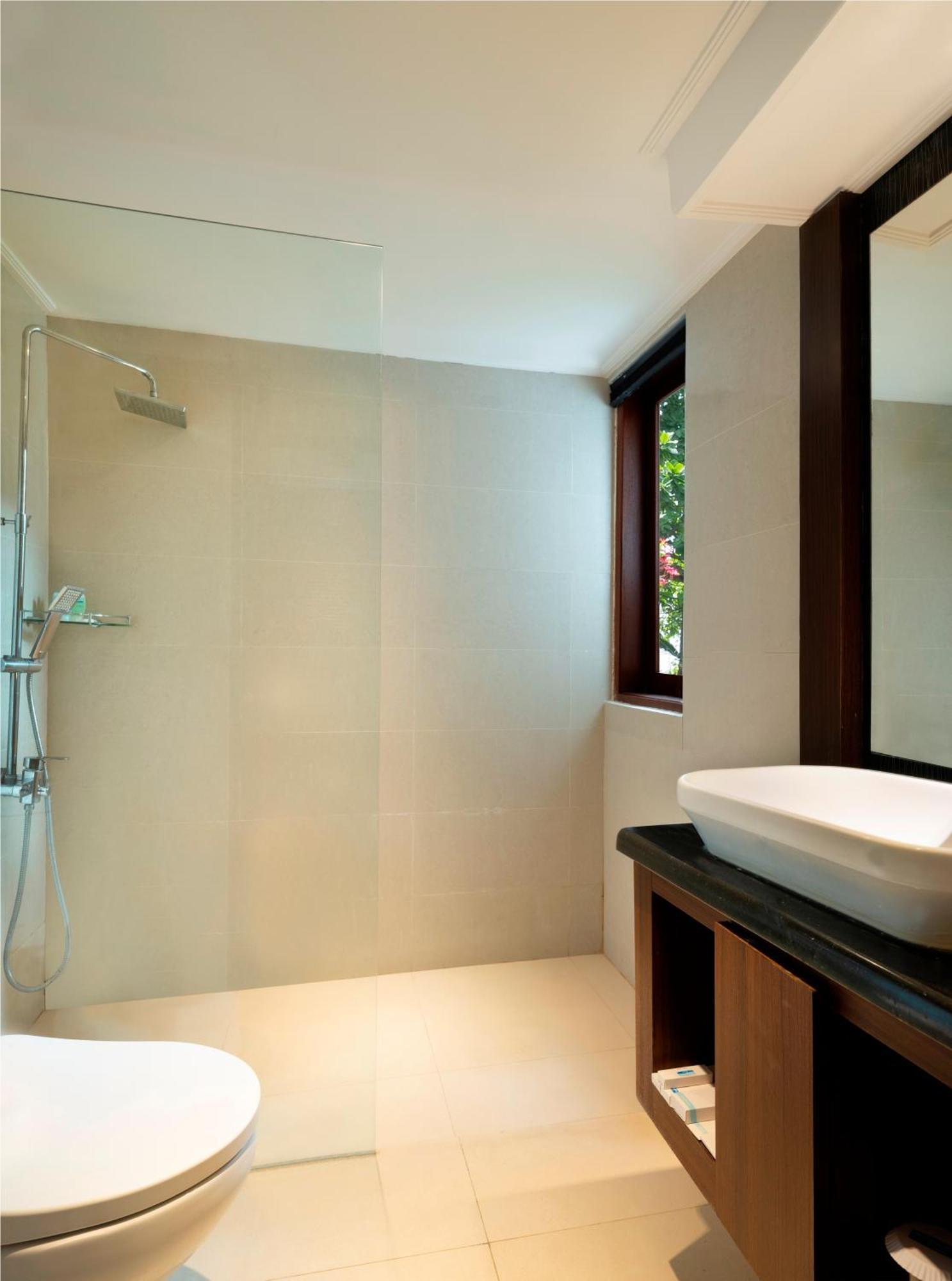 Mangsit Suites By Holiday Resort Lombok Екстериор снимка