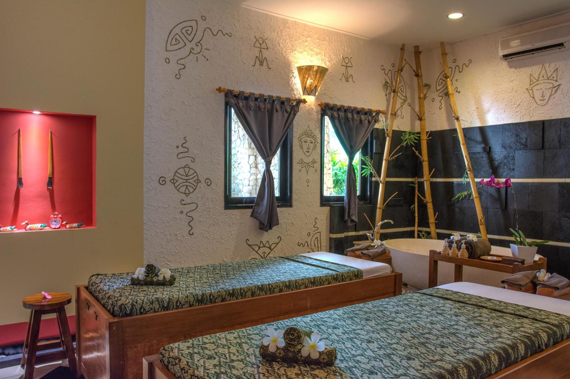 Mangsit Suites By Holiday Resort Lombok Екстериор снимка