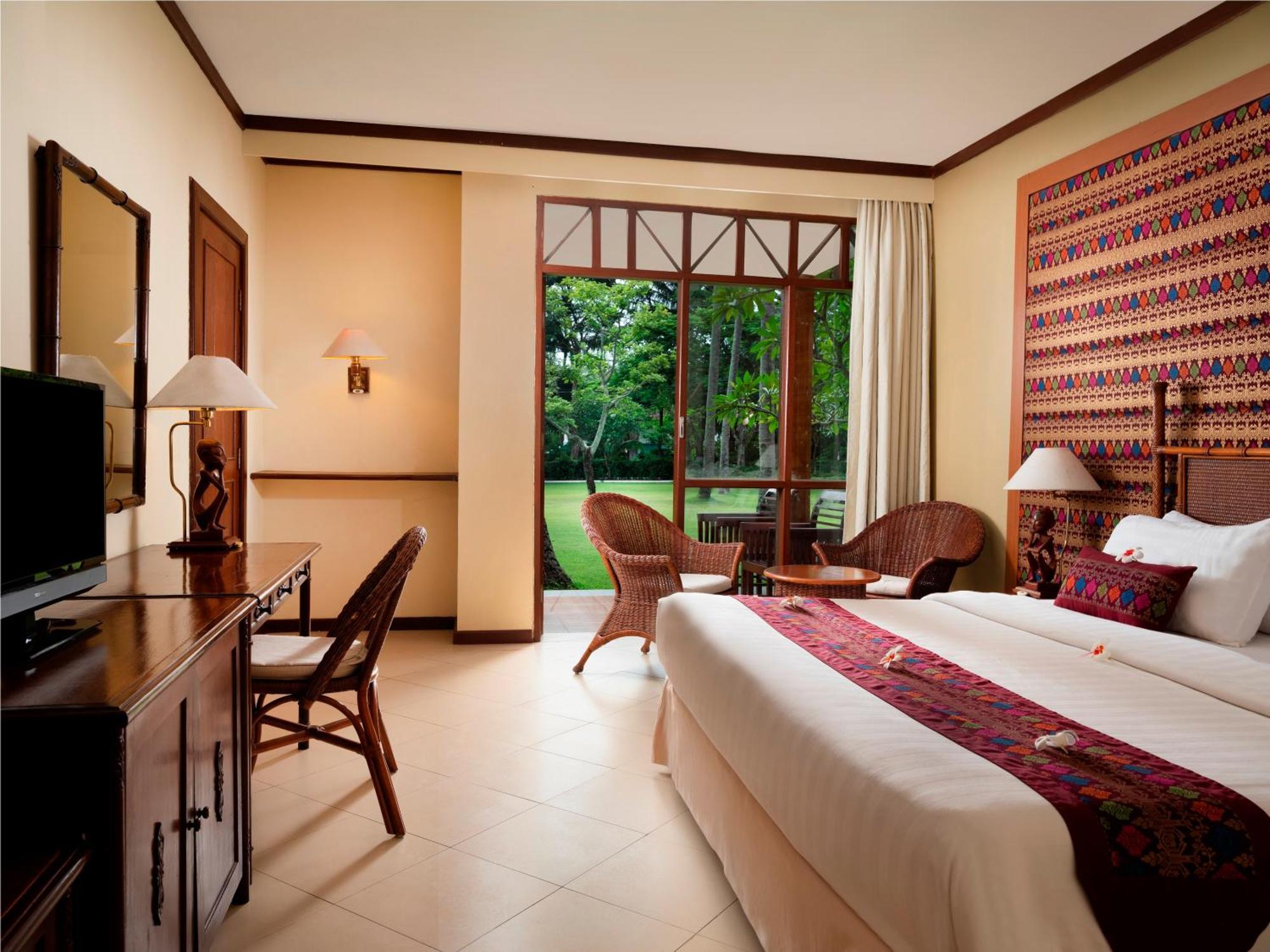 Mangsit Suites By Holiday Resort Lombok Екстериор снимка