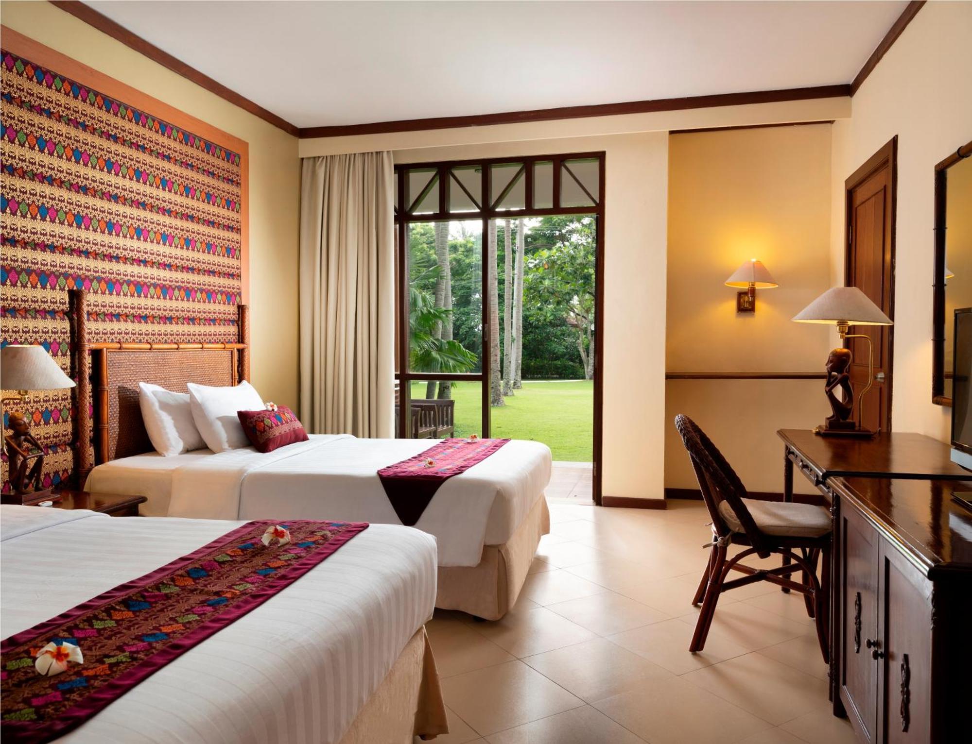 Mangsit Suites By Holiday Resort Lombok Екстериор снимка
