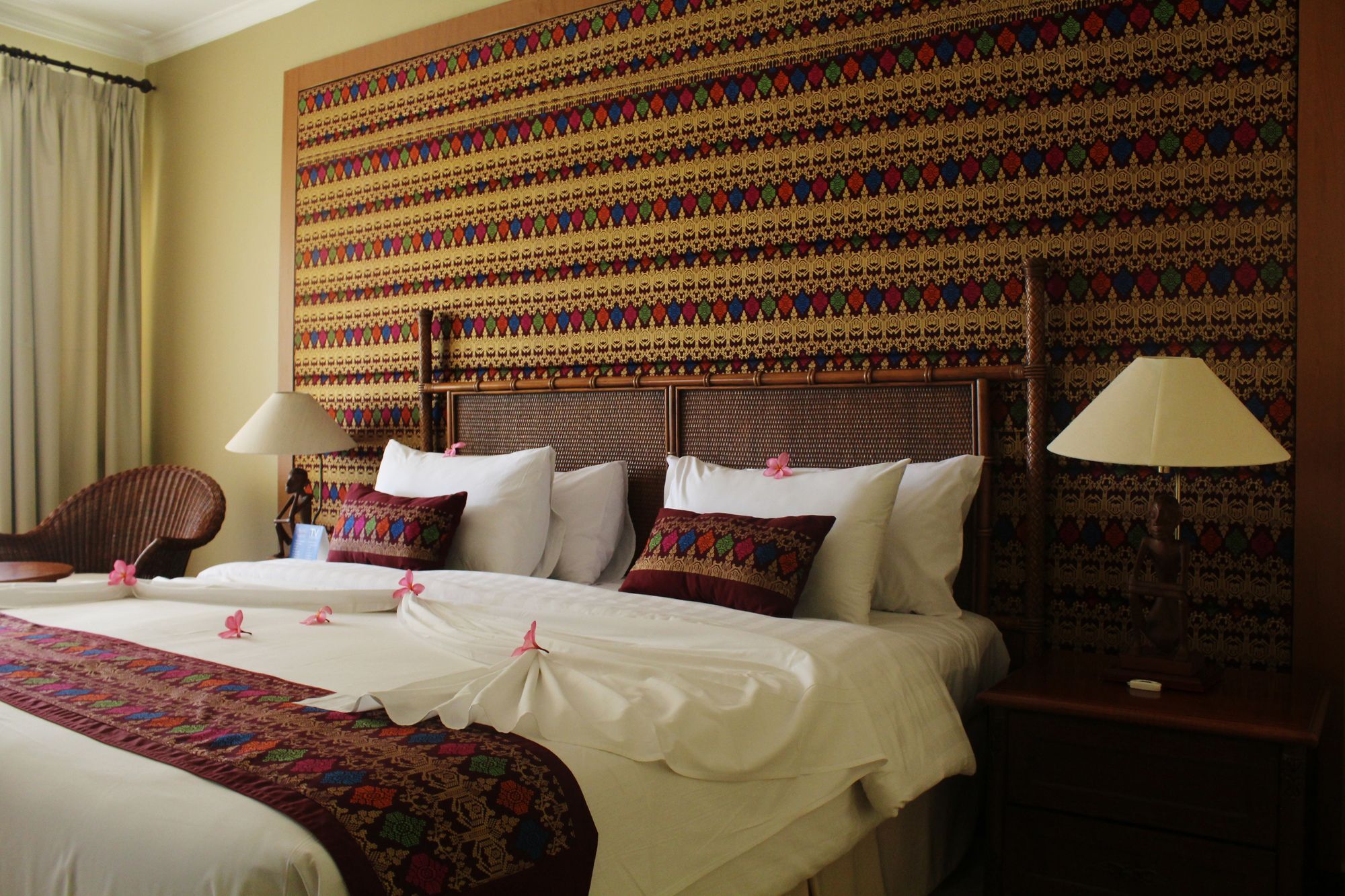 Mangsit Suites By Holiday Resort Lombok Екстериор снимка